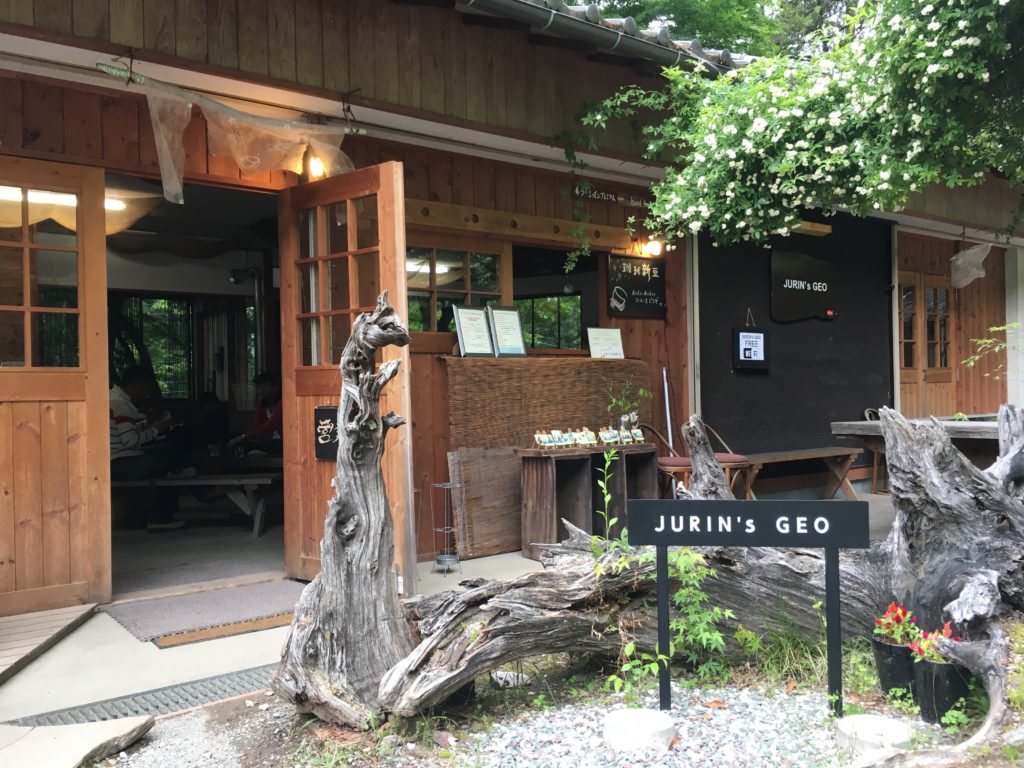 ジュリンズジオの正面入り口