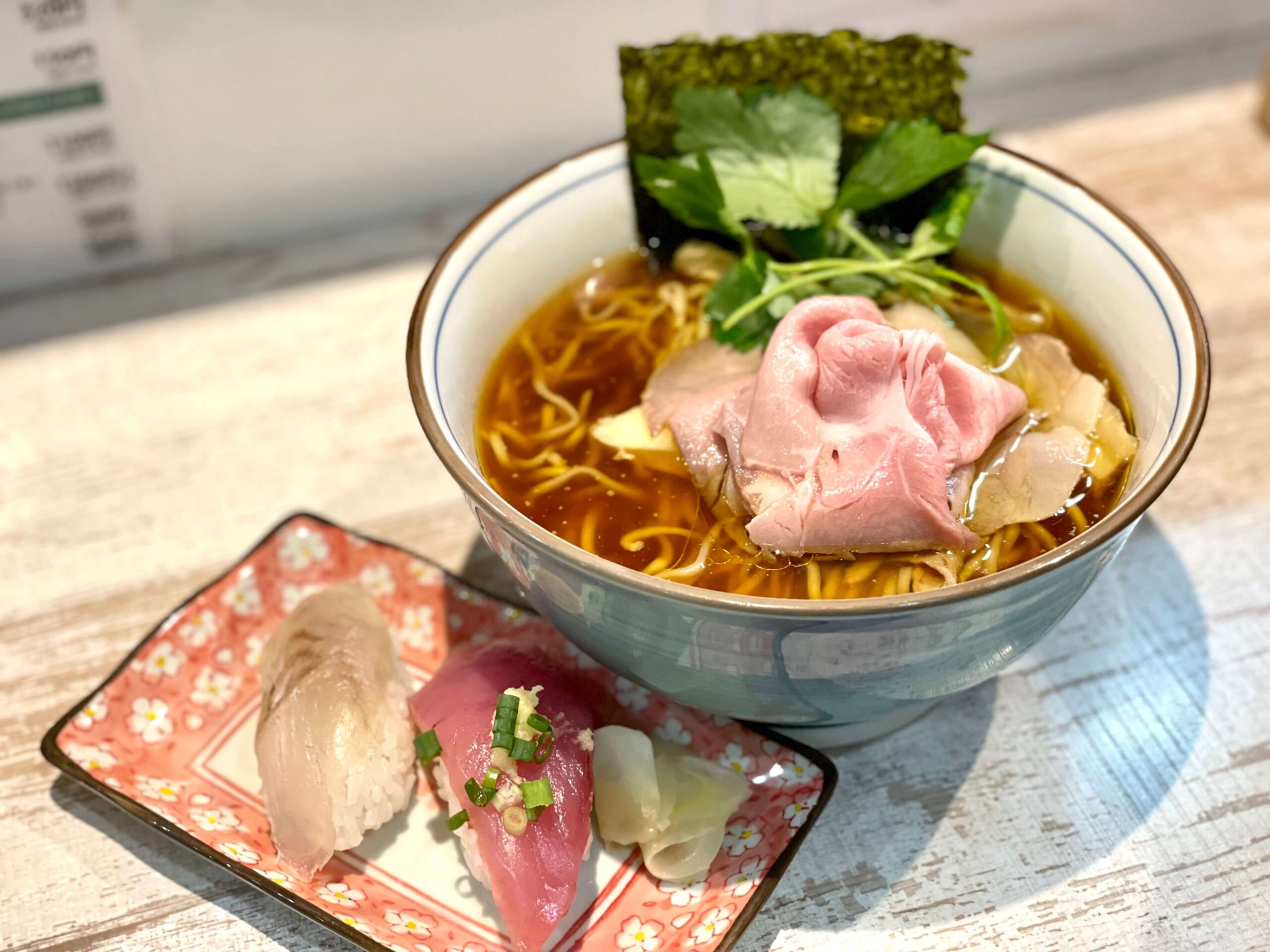 中華 そば 四 つ 葉