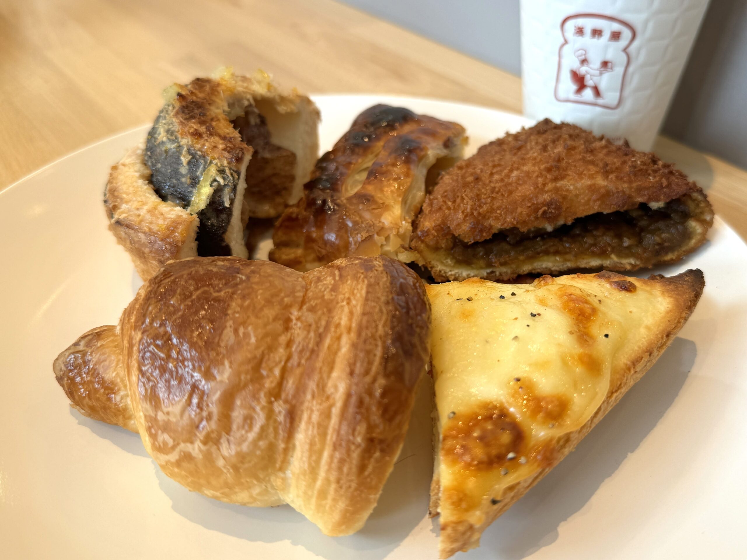 あの高級パンの食べ放題！浅野屋さいたま新都心店のモーニング